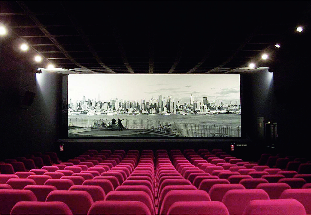 Cinema: l'estate non è adatta per ripartire Cinema: l'estate non è adatta per ripartire