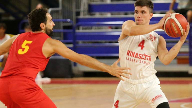 Basket A2, Rimini, che feeling col tifo: gli abbonamenti sono quasi 700 Basket A2, Rimini, che feeling col tifo: gli abbonamenti sono quasi 700