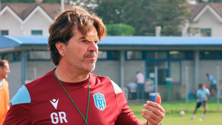 Giancarlo Riolfo in campo questo pomeriggio a Riccione per il suo primo allenamento Giancarlo Riolfo in campo questo pomeriggio a Riccione per il suo primo allenamento