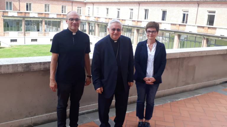 Faenza, la diocesi raccoglie i pareri dei cittadini. E ci sono 10 nuovi ragazzi in Seminario Faenza, la diocesi raccoglie i pareri dei cittadini. E ci sono 10 nuovi ragazzi in Seminario