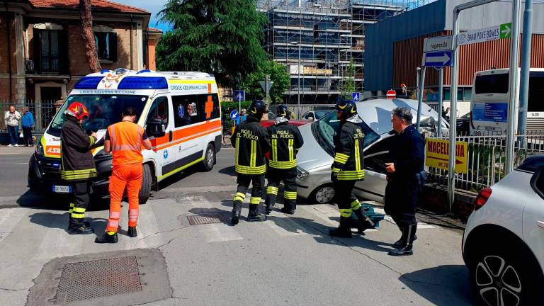 Rimini, pauroso incidente in via Raganella: traffico congestionato sulla Marecchiese - Gallery