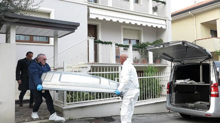 Riccione. Uccise la nonna con un colpo alla testa: assolto Riccione. Uccise la nonna con un colpo alla testa: assolto