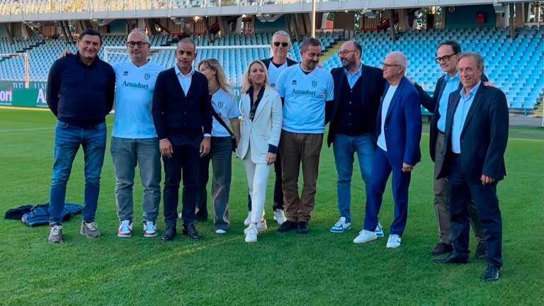 Cesena, grandi emozioni al Manuzzi con “Tutti insieme per un calcio integrato” VIDEO GALLERY Cesena, grandi emozioni al Manuzzi con “Tutti insieme per un calcio integrato” VIDEO GALLERY