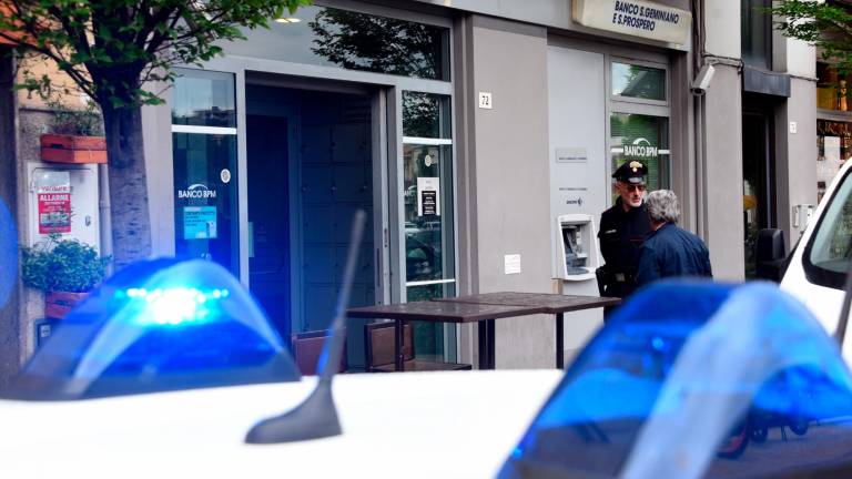 Rimini, rapina in banca in pieno centro: i Carabinieri arrestano i 3 componenti della banda - VIDEO GALLERY