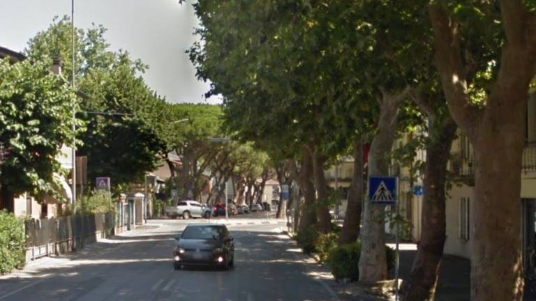 Cesenatico: iniziano le asfaltature da via Mazzini Cesenatico: iniziano le asfaltature da via Mazzini