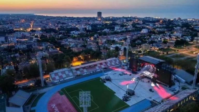 Vasco Rossi a Rimini: stiamo arrivando per portare gioia Vasco Rossi a Rimini: stiamo arrivando per portare gioia