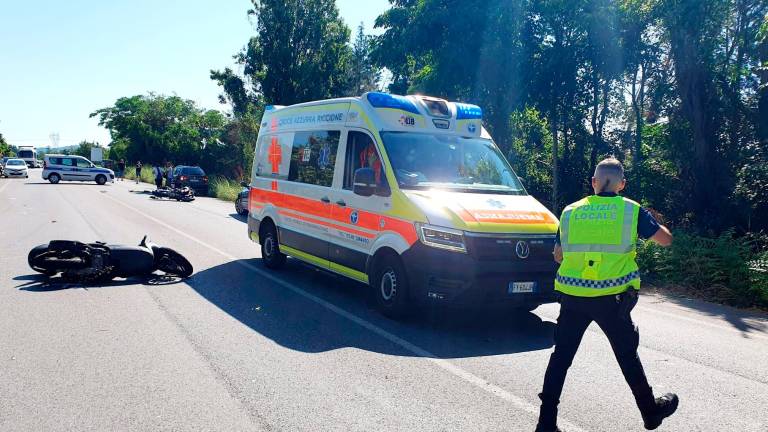 San Giovanni in Marignano: incidente, due motociclisti all’ospedale, Sp 17 chiusa al traffico - Gallery San Giovanni in Marignano: incidente, due motociclisti all’ospedale, Sp 17 chiusa al traffico - Gallery