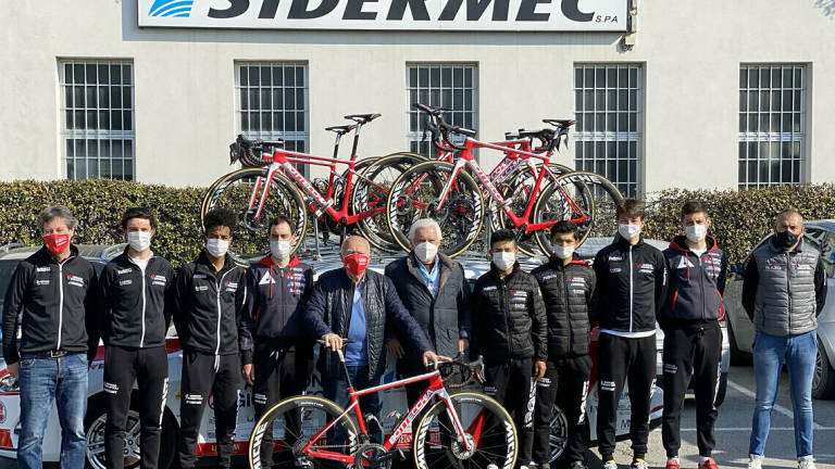 Ciclismo, l'Androni Sidermec parteciperà al Giro d'Italia 2021 Ciclismo, l'Androni Sidermec parteciperà al Giro d'Italia 2021
