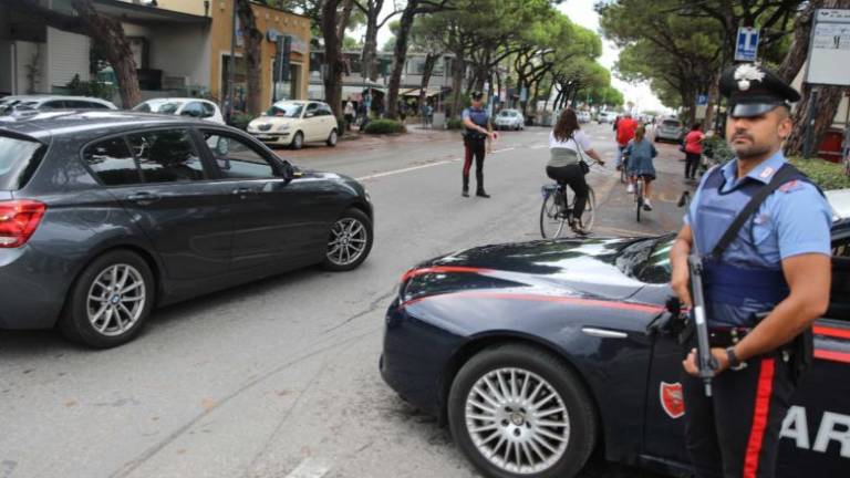 Ubriaco alla guida, droga e patente falsa nei controlli a Cesenatico Ubriaco alla guida, droga e patente falsa nei controlli a Cesenatico