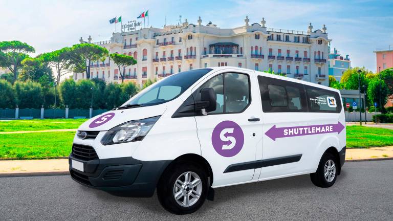 Rimini, trenini, navette e traghetto: via alla mobilità sostenibile (anche gratis) per i turisti e non solo Rimini, trenini, navette e traghetto: via alla mobilità sostenibile (anche gratis) per i turisti e non solo