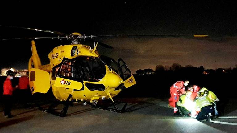 Rimini. Travolta da un'auto: gravissima una diciottenne Rimini. Travolta da un'auto: gravissima una diciottenne
