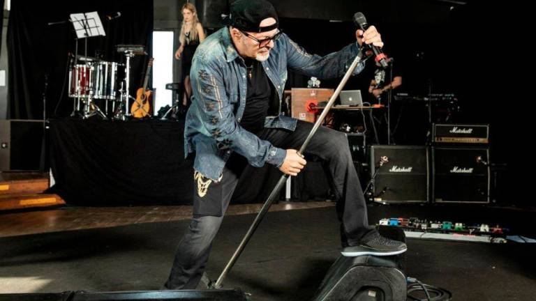 Rimini, le prove di Vasco Rossi al Novelli dal 13 maggio al 2 giugno Rimini, le prove di Vasco Rossi al Novelli dal 13 maggio al 2 giugno