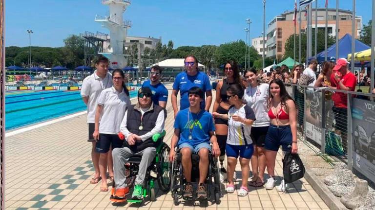 Il gruppo paralimpico dell’Imolanuoto, primo nella classifica a squadre Il gruppo paralimpico dell’Imolanuoto, primo nella classifica a squadre