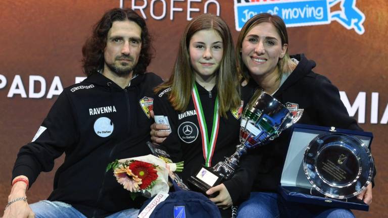 Scherma, la ravennate Mariasole Romanini campionessa italiana nella spada Ragazze Scherma, la ravennate Mariasole Romanini campionessa italiana nella spada Ragazze