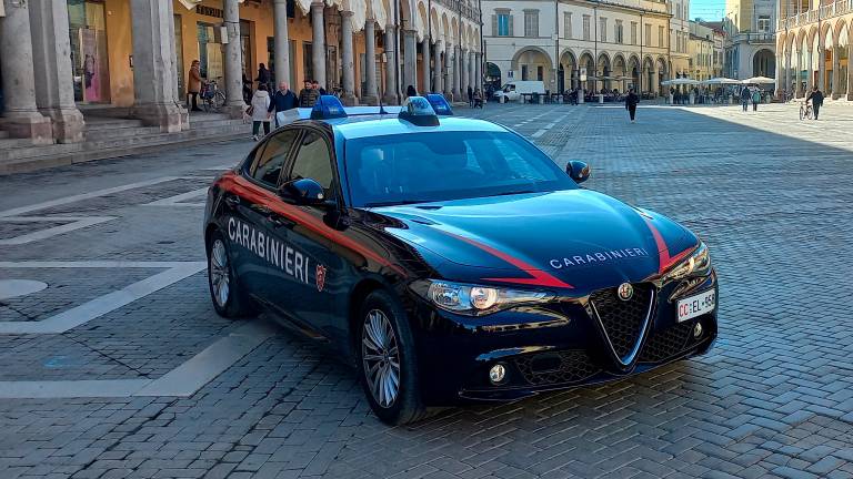Faenza, occupano una casa e spacciano droga: arrestati Faenza, occupano una casa e spacciano droga: arrestati