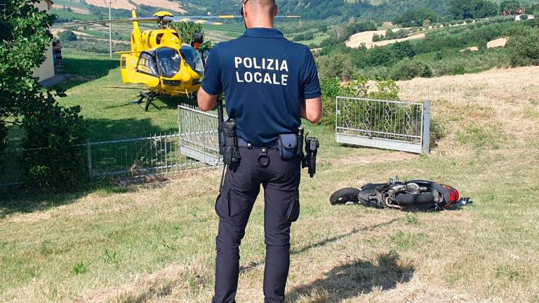 Verucchio, scontro fra un’auto e uno scooter: feriti due minorenni, uno trasportato in elicottero Verucchio, scontro fra un’auto e uno scooter: feriti due minorenni, uno trasportato in elicottero