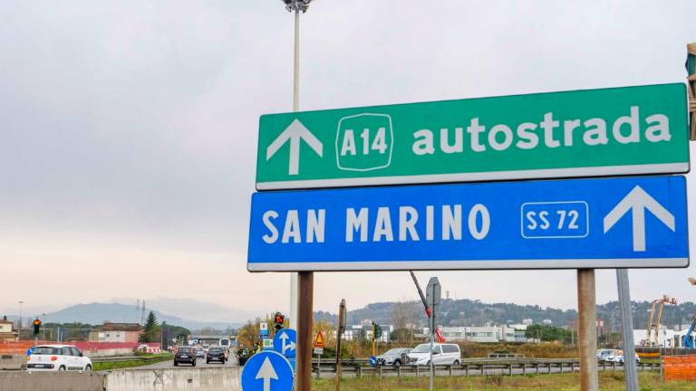 Da Rimini a San Marino senza semafori: allo studio modifiche per tutelare pedoni e ciclisti sulla Statale 72 Da Rimini a San Marino senza semafori: allo studio modifiche per tutelare pedoni e ciclisti sulla Statale 72