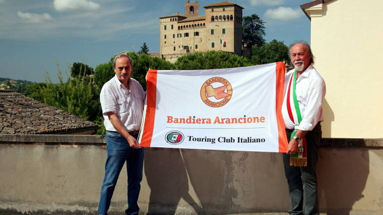 Longiano, confermata la bandiera arancione Longiano, confermata la bandiera arancione