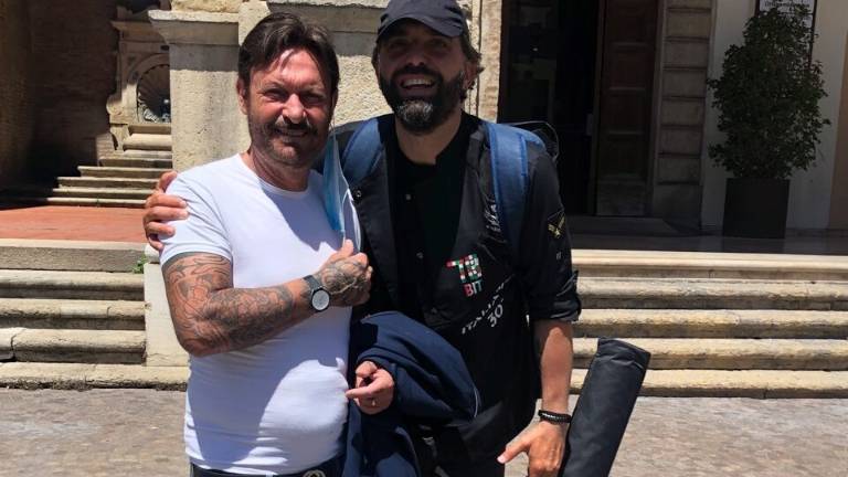Calcio, Totò Schillaci in versione cantante rap Calcio, Totò Schillaci in versione cantante rap