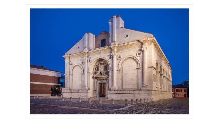 Tempio Malatestiano di Rimini: nuovo saggio di Pier Giorgio Pasini Tempio Malatestiano di Rimini: nuovo saggio di Pier Giorgio Pasini