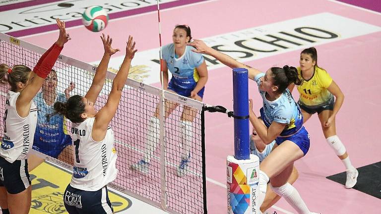 Volley donne, la Lega insiste: Dateci almeno il 50% della capienza nei palazzetti Volley donne, la Lega insiste: Dateci almeno il 50% della capienza nei palazzetti