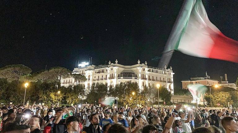 Rimini, ecco il piano di sicurezza per il dopo Italia - Inghilterra Rimini, ecco il piano di sicurezza per il dopo Italia - Inghilterra
