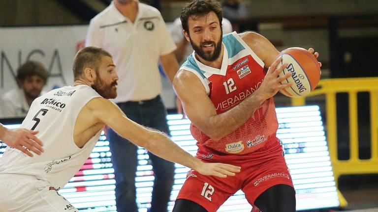 Basket B, RivieraBanca, passaggio a vuoto a Roseto (80-72) Basket B, RivieraBanca, passaggio a vuoto a Roseto (80-72)