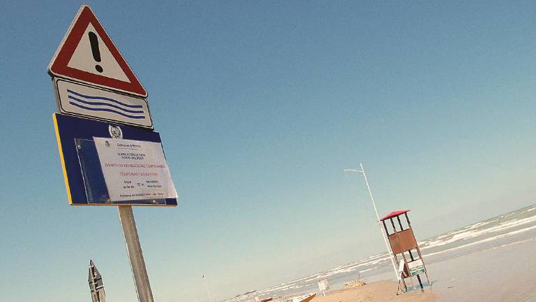 Maltempo in Romagna: i temporali causano il divieto di balneazione in 17 tratti di mare Maltempo in Romagna: i temporali causano il divieto di balneazione in 17 tratti di mare