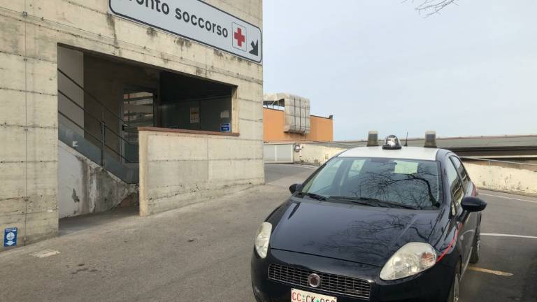 Faenza, in coma sotto la casa della ex: aperto un fascicolo per lesioni colpose Faenza, in coma sotto la casa della ex: aperto un fascicolo per lesioni colpose