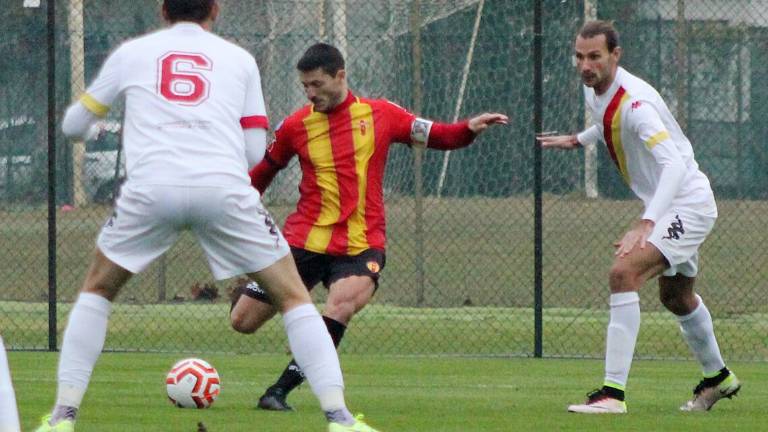 Calcio D, domenica quattro recuperi nel girone D Calcio D, domenica quattro recuperi nel girone D