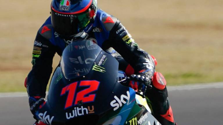 Moto2, Lowes in pole davanti a Bezzecchi Moto2, Lowes in pole davanti a Bezzecchi