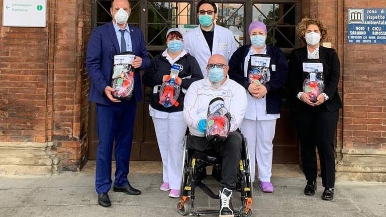 Siropack da Cesenatico porta le C-Voice Mask al Rizzoli di Bologna Siropack da Cesenatico porta le C-Voice Mask al Rizzoli di Bologna