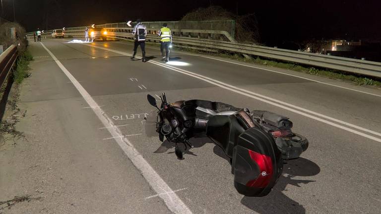 L’incidente di venerdì sera (foto Massimo Fiorentini) L’incidente di venerdì sera (foto Massimo Fiorentini)