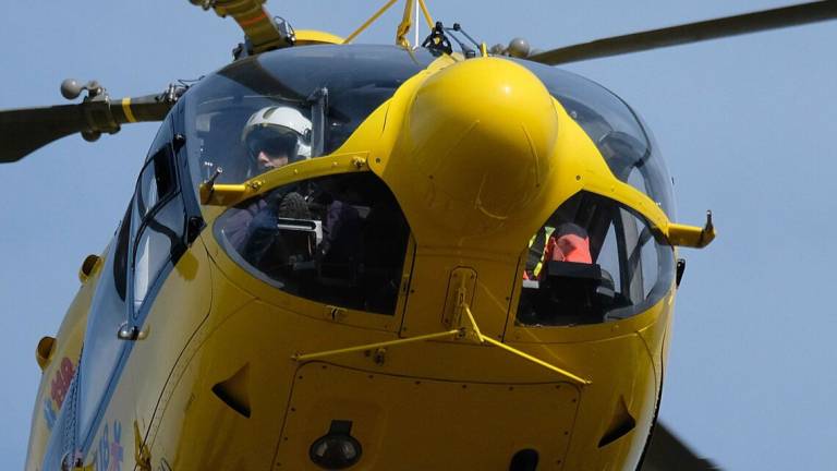 Ravenna. Auto e moto si scontrano: travolta una donna a piedi, grave un ragazzo Ravenna. Auto e moto si scontrano: travolta una donna a piedi, grave un ragazzo