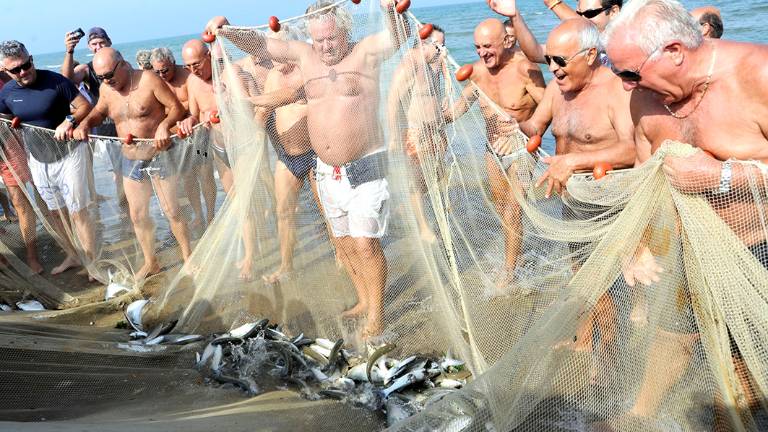 Rimini in festa: domenica al porto si celebra la fine dell'estate Rimini in festa: domenica al porto si celebra la fine dell'estate
