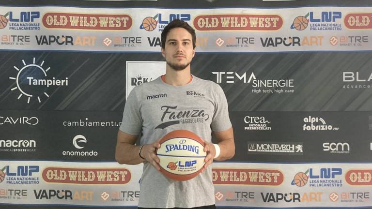 Basket B, Simone Aromando torna ai Raggisolaris Basket B, Simone Aromando torna ai Raggisolaris