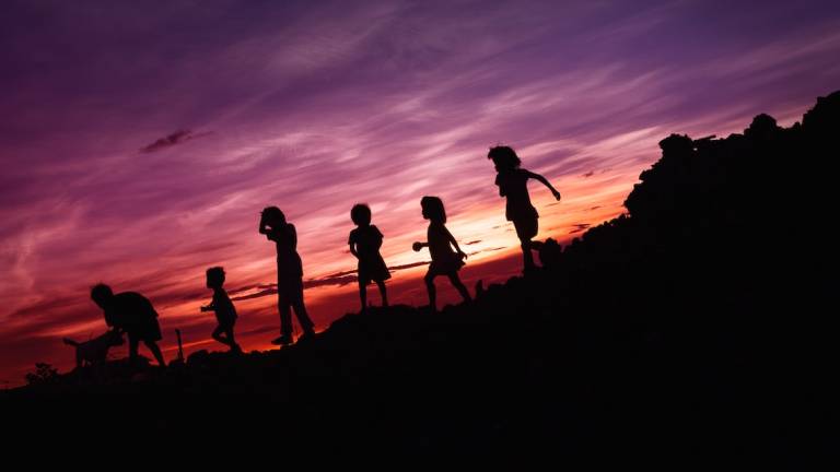 Pro Vita contro il Comune di Faenza: Togliete quegli asterischi dal manifesto per bambini e ragazzi Pro Vita contro il Comune di Faenza: Togliete quegli asterischi dal manifesto per bambini e ragazzi