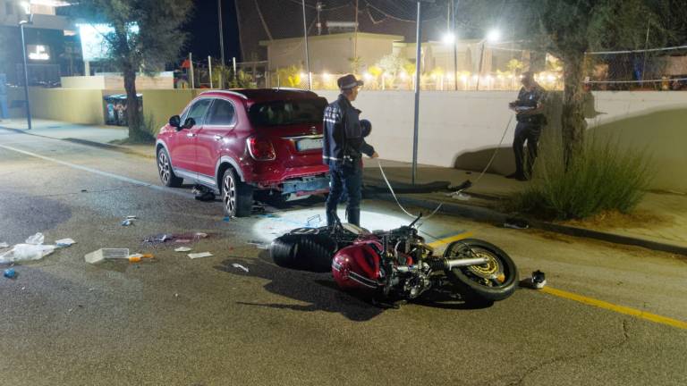 Ravenna, moto contro auto a Lido di Savio: grave un 32enne Ravenna, moto contro auto a Lido di Savio: grave un 32enne