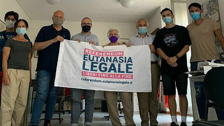 Nasce anche a Cesena il comitato referendario per l'eutanasia legale Nasce anche a Cesena il comitato referendario per l'eutanasia legale
