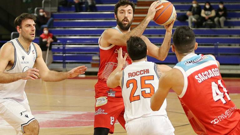 Basket B: tutto facile per RivieraBanca, i Tigers crollano con Ozzano Basket B: tutto facile per RivieraBanca, i Tigers crollano con Ozzano