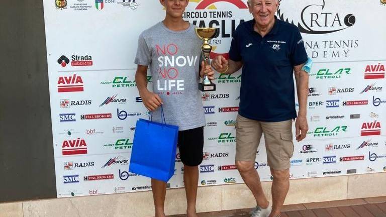Tennis: De Giovanni, Castelvetro e Savarino in grande evidenza al trofeo Oremplast Tennis: De Giovanni, Castelvetro e Savarino in grande evidenza al trofeo Oremplast