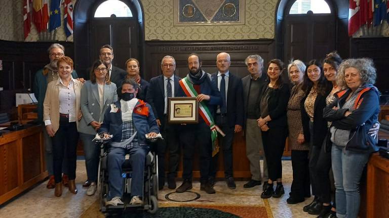 Ravenna città del sollievo: consegnata la targa Ravenna città del sollievo: consegnata la targa