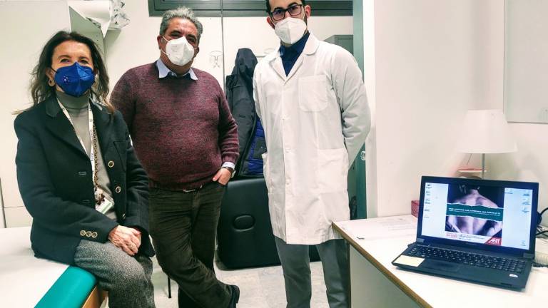 Rimini, screening gratuito del melanoma per 150 dipendenti Sgr Rimini, screening gratuito del melanoma per 150 dipendenti Sgr