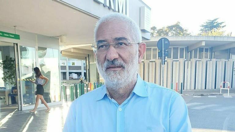 Rimini. Bimbo accoltellato: è sveglio e risponde ai genitori Rimini. Bimbo accoltellato: è sveglio e risponde ai genitori