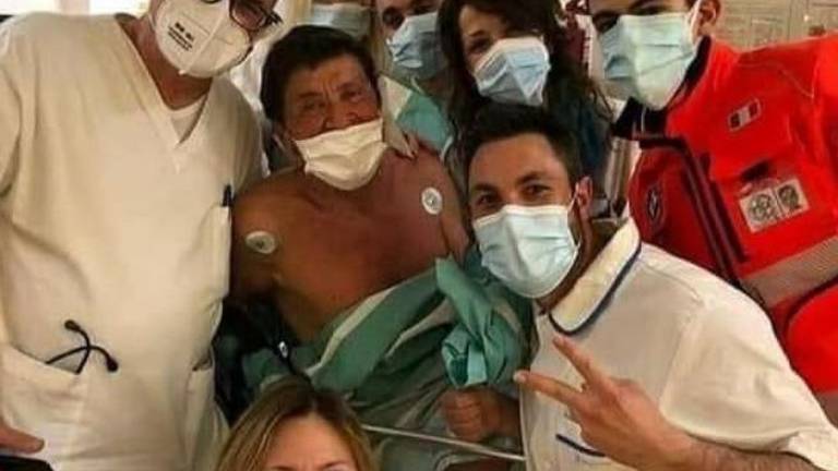 Morandi dall'ospedale di Cesena torna a scrivere sui social Morandi dall'ospedale di Cesena torna a scrivere sui social