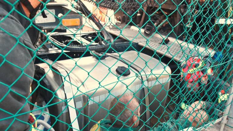 Riccione. Incidente sul lavoro al cantiere: autista schiacciato dal camion durante una riparazione Riccione. Incidente sul lavoro al cantiere: autista schiacciato dal camion durante una riparazione