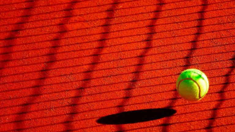 Tennis, Piepoli e Vitali avanzano al Maretennis Tennis, Piepoli e Vitali avanzano al Maretennis