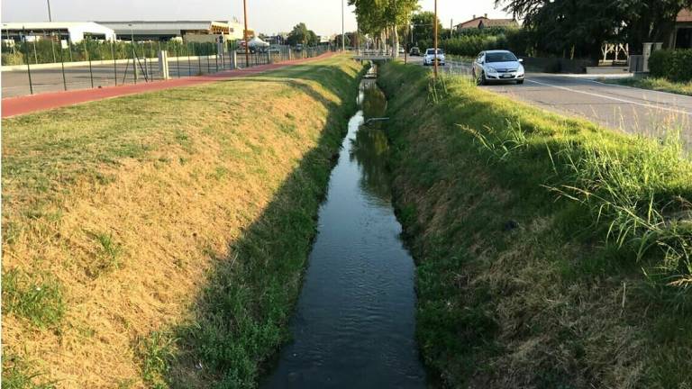 Interventi di pulizia dei fossi a Cesena Interventi di pulizia dei fossi a Cesena