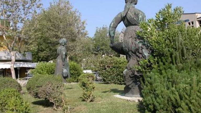 Censimento, pochi monumenti alle donne, a Cervia c'è Grazia Deledda Censimento, pochi monumenti alle donne, a Cervia c'è Grazia Deledda