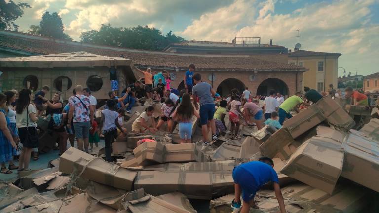 Predappio. Demolita la struttura in cartone per il centenario Predappio. Demolita la struttura in cartone per il centenario